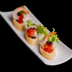 Crostini su krevetės uodegėle 10vnt